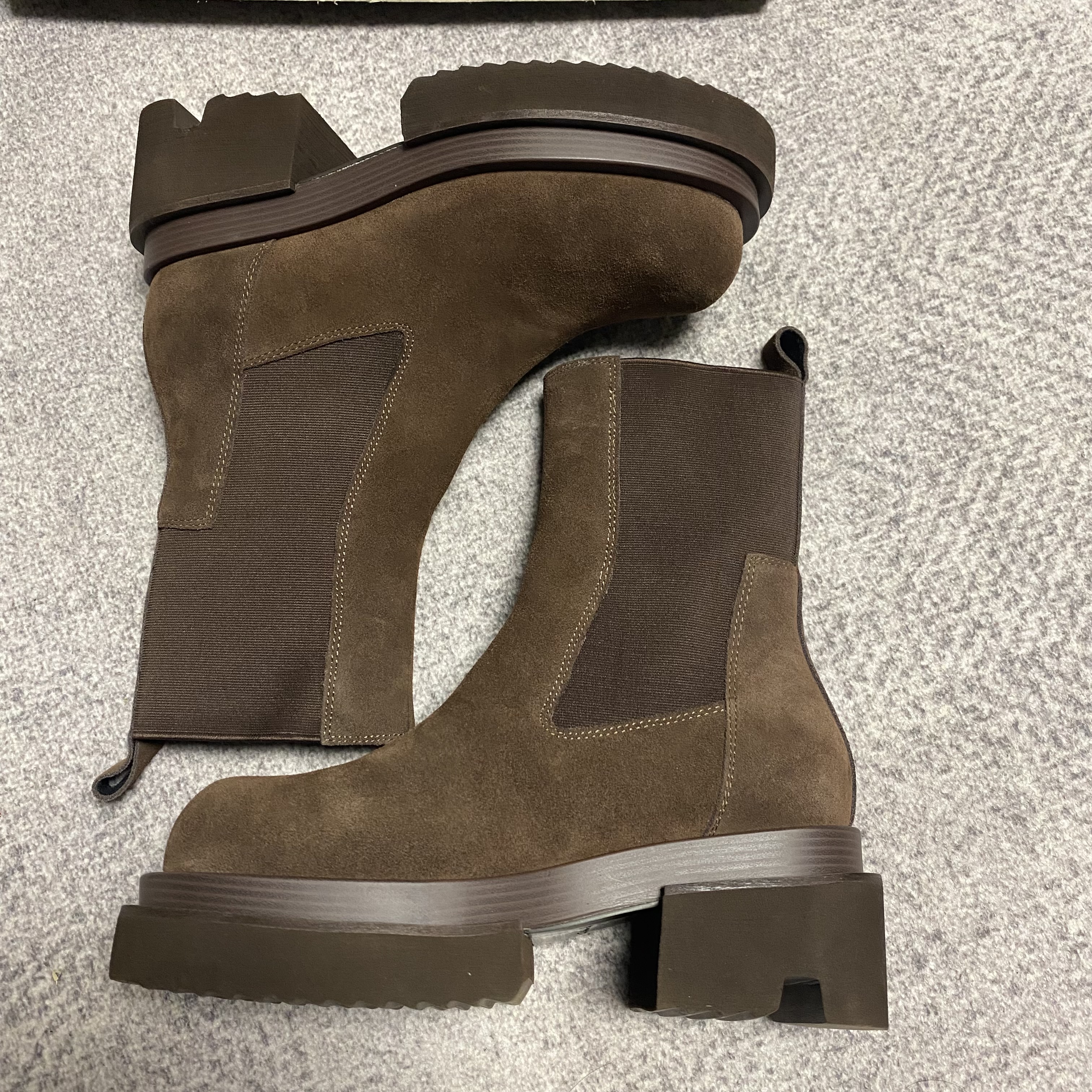 FW23 Thick Sole Designer Round Toe Slip On High Heel Boots Archive Handmade luxurious Real Leather Boots