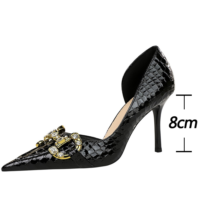 2024 Women 8cm High Heels Side Hollow Pumps Lady Luxury Designer Metal Chain Buckle High Heels Stiletto Black Pink Prom Shoes