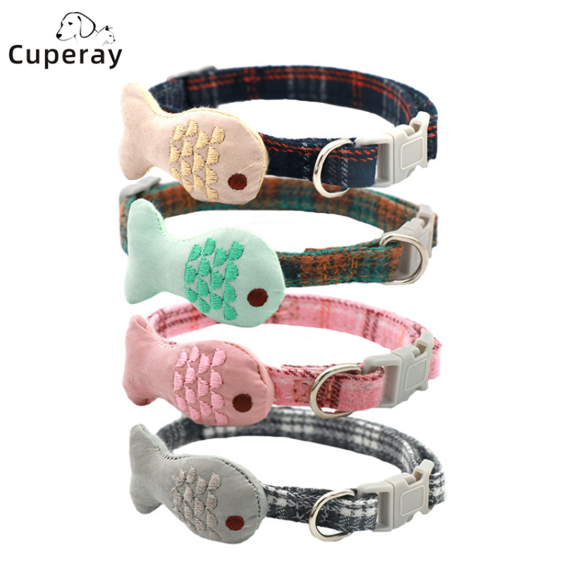 Pet Collar Adjustable Cat Accessory Collar with Small Fish Decoration Plaid Fabric Dog Collars for Kittens Puppies Pet Products
