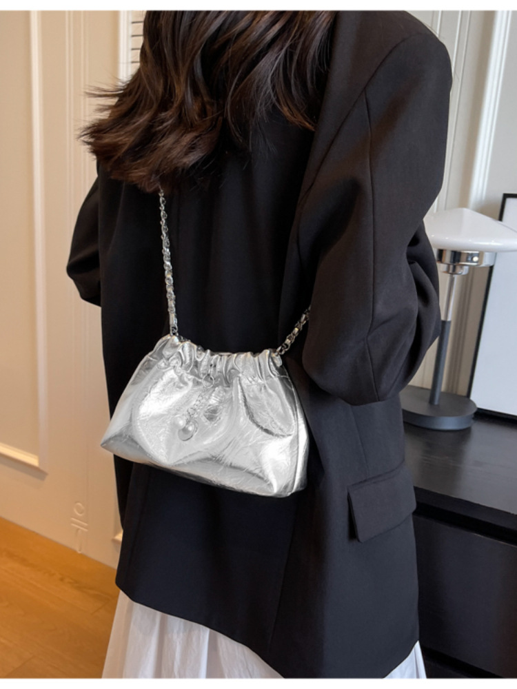 Women Bag Design Sense Shoulder Bag Large Capacity Stylish Simple Style Versatile Bag Free shipping