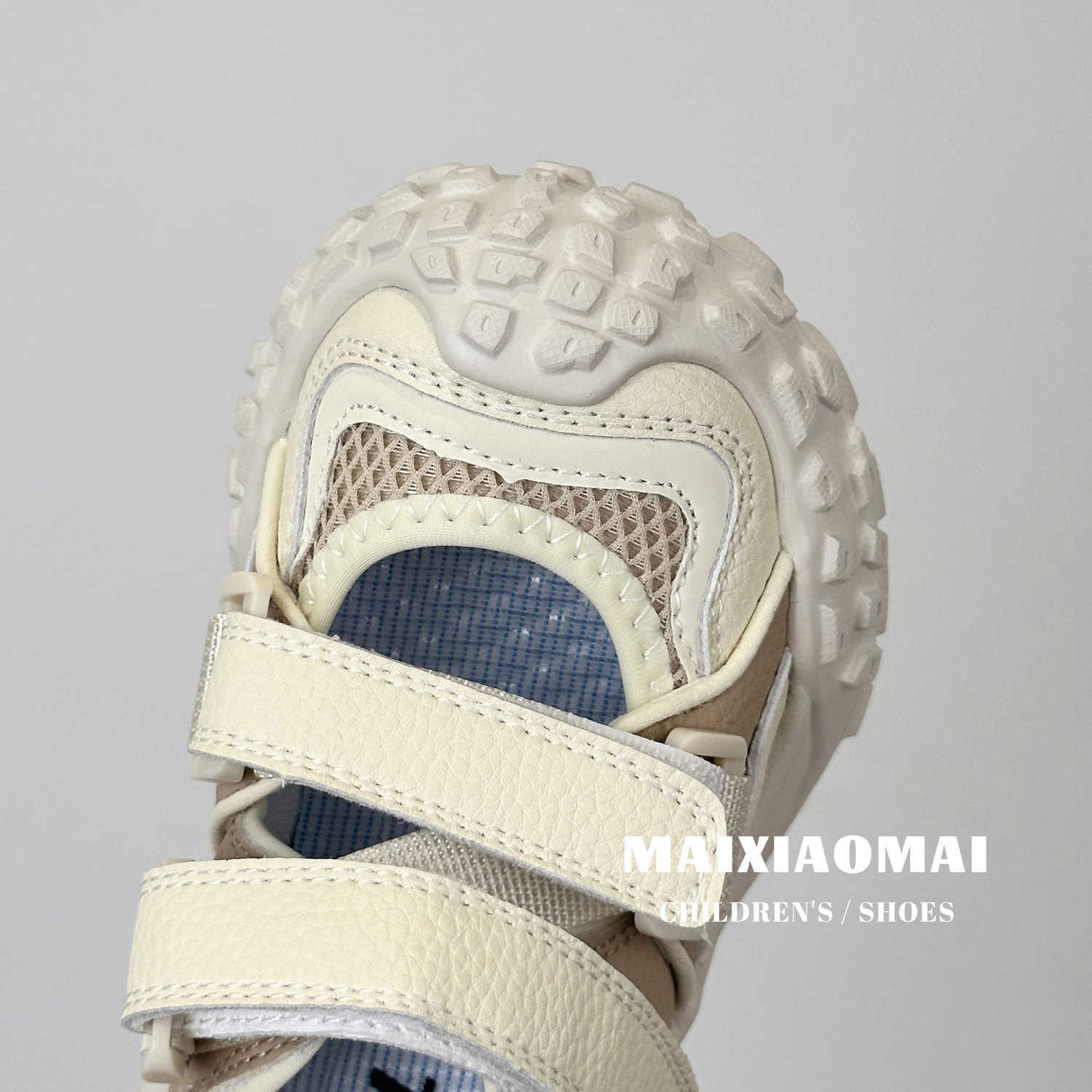 Athletic Outdoor Maixiaomai Summer Hollow Boys Sports 2024 New Tire Bottom Childrens Running Lightweight Girls Casual Shoes C260130