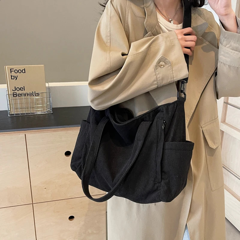 Bag tote bag for men and women large capacity business office leisure short distance travel sturdy durable classic 240830
