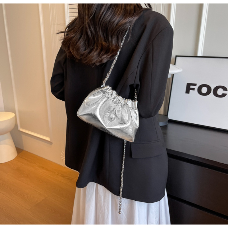 Women Bag Design Sense Shoulder Bag Large Capacity Stylish Simple Style Versatile Bag Free shipping