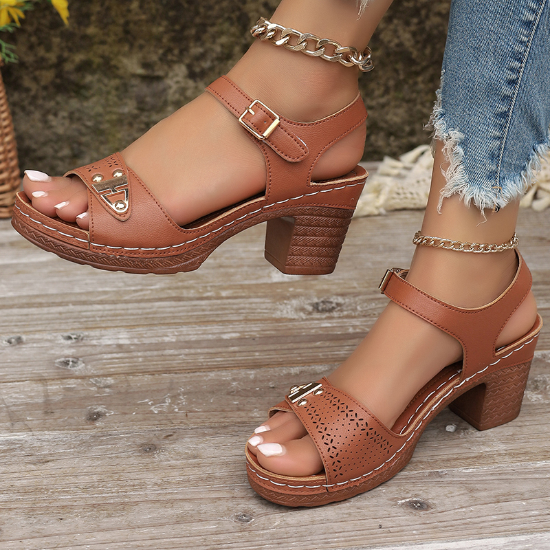 2025 new New Summer Metal Rivet Womens Chunky Sandals Buckle Hook Loop Strap Platform atos Pu Leather Non Slip Sandles Woman e6b2