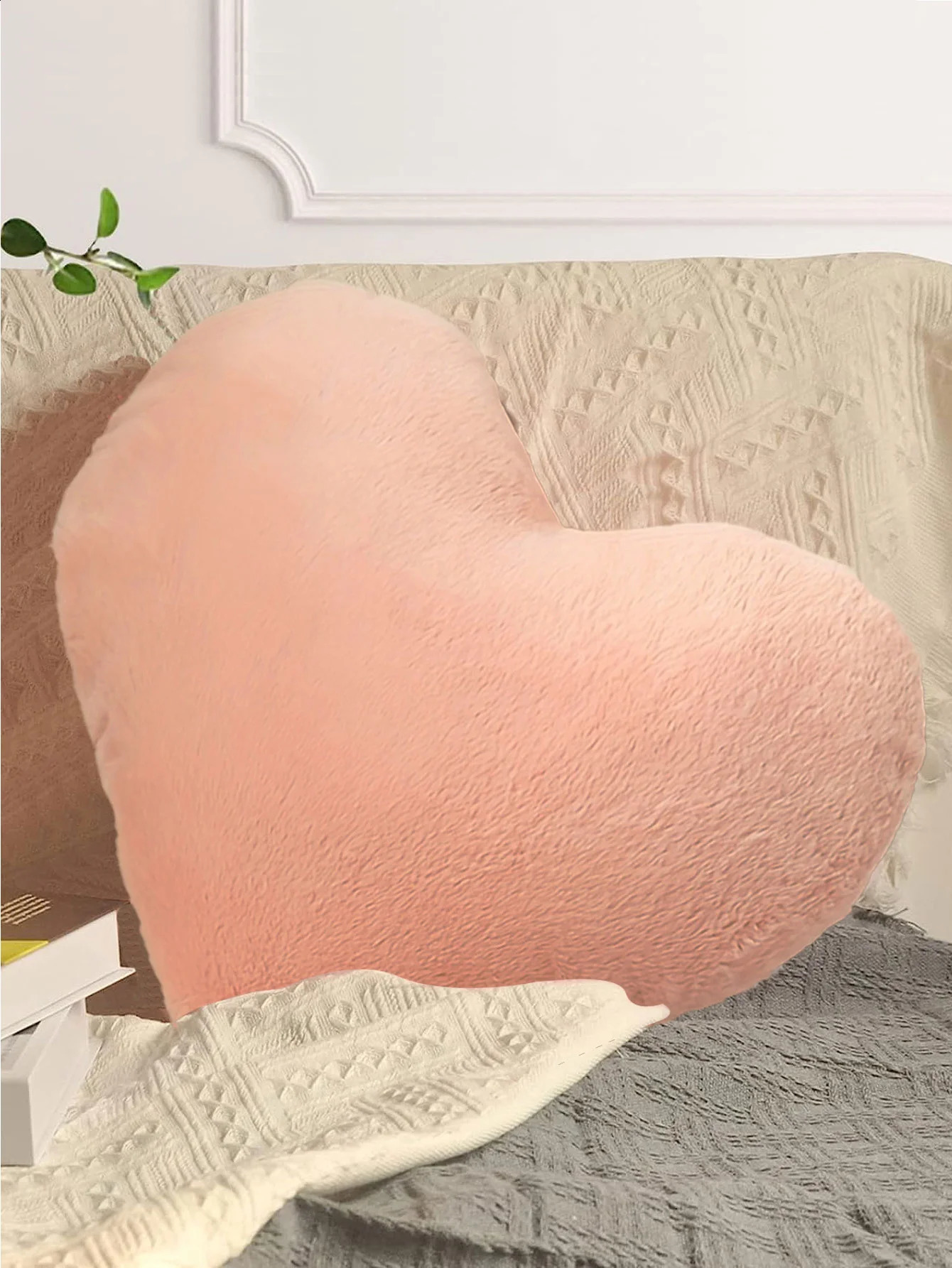 1pc Pink Charming Heart-Shaped Cartoon Plush Pillow - Soft Cozy andDecorative Cushion for Living Room and Bedroom Comfort 240830