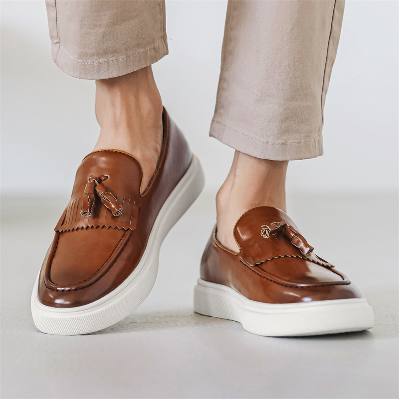 Fashion Men's Classic Tassels Loafers Moccasins Men Casual Slip-on Leather Shoes Mens Outdoor Board Shoe Driving Flats