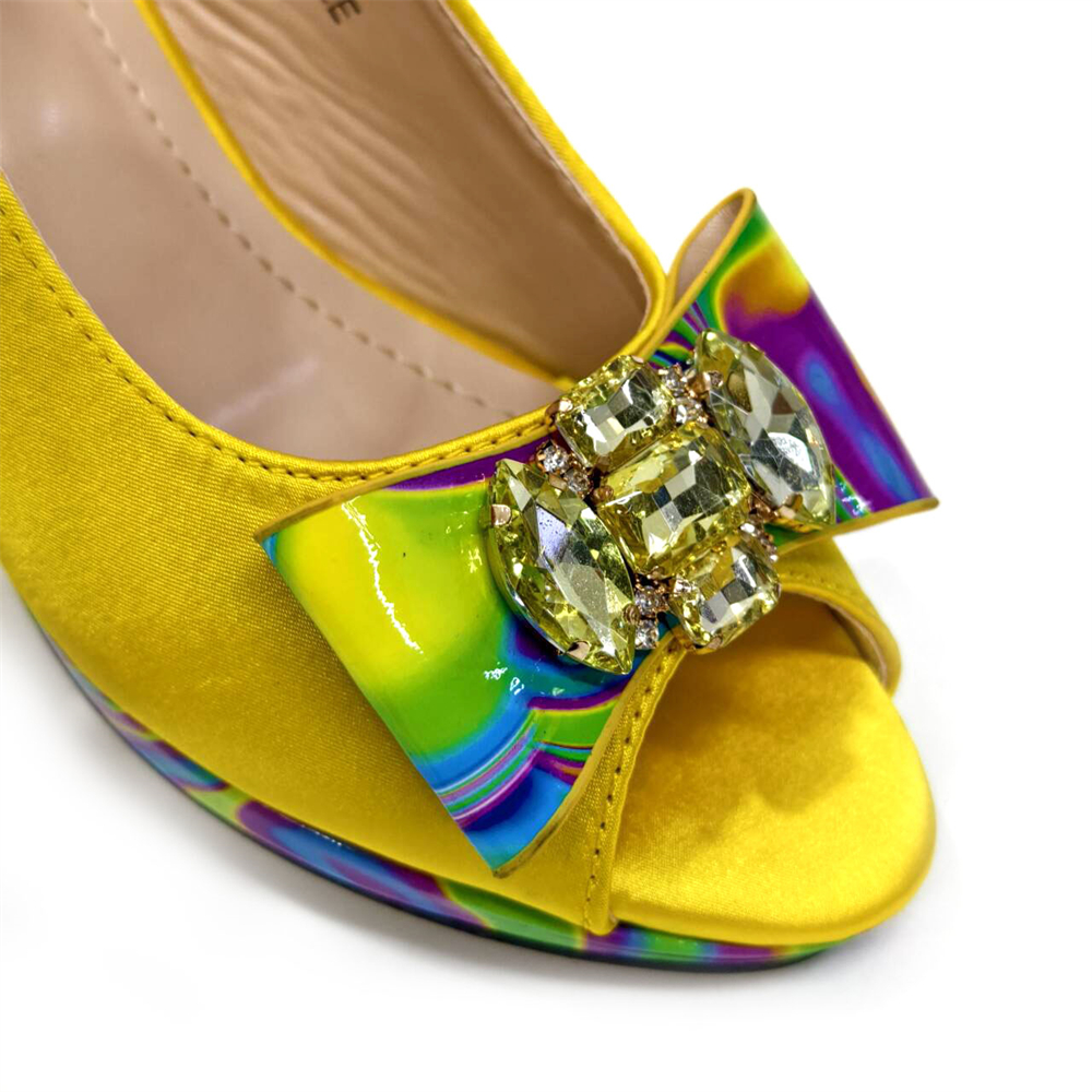 Venus Chan 2024 New Item Italian Popular Styles Shoes and Bag Set Nigerian Fashion Diamond Decorated Women's High Heels Bag