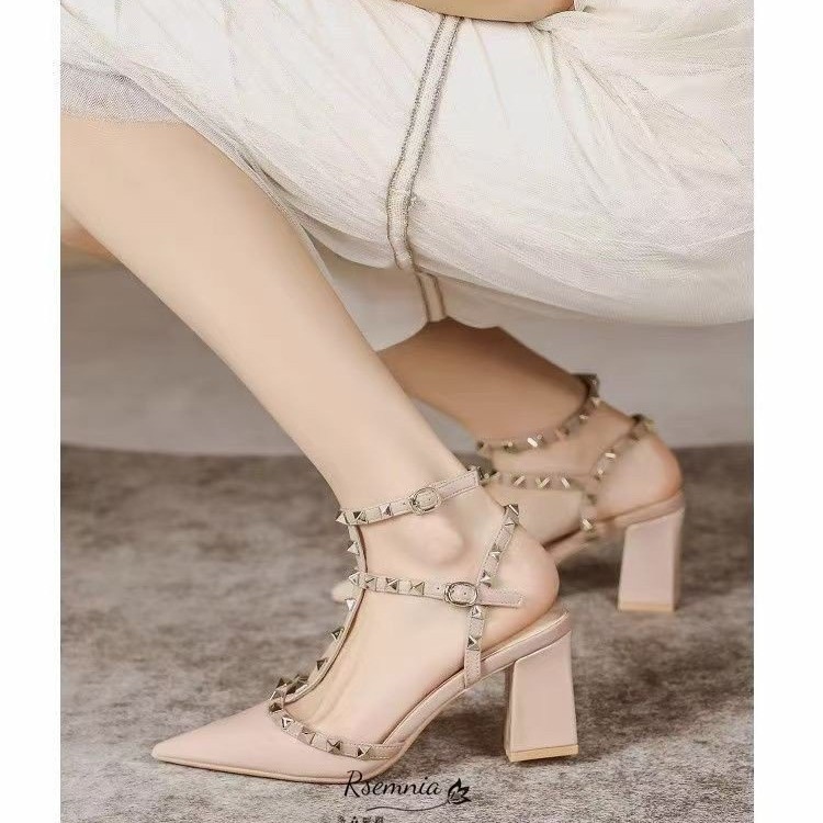 Summer high-heeled women's sandals Fashion brand design pointed rivet red casual shoes Large size 41-43