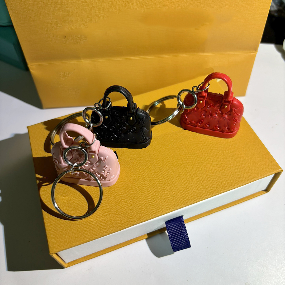 keychain designer keychain Luxury key chain floral letter design manners temperament versatile style keychain fashion design 3 styles Christmas gift box very nice