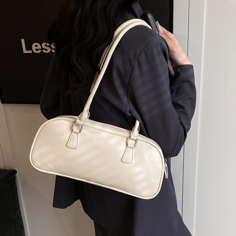 Women Bag Popular Bag Large Capacity Shoulder Bag Handbag Versatile Fashion Free shipping