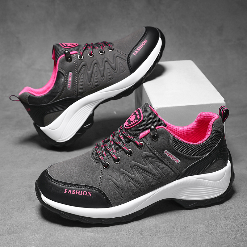 2025 NEW Handmade Retro Leather Women Black Anti Slip Walking Shoes Suitable for Outdoor Exploration and Travel e