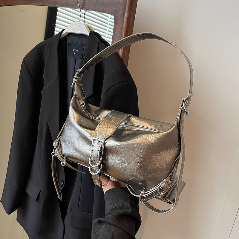 2025 Designer Women Shoulder Armpit 3 Crossbody Bag Popular Trendy Fashion Free shipping