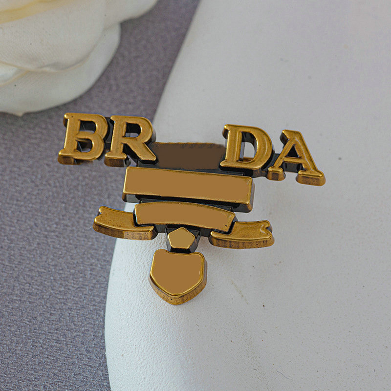 Designer Gold Plated Inlay Crystal Rhie Brooches Brand C Letter Jewelry Woman Brooch Pearl Pins Wedding Party Gifts