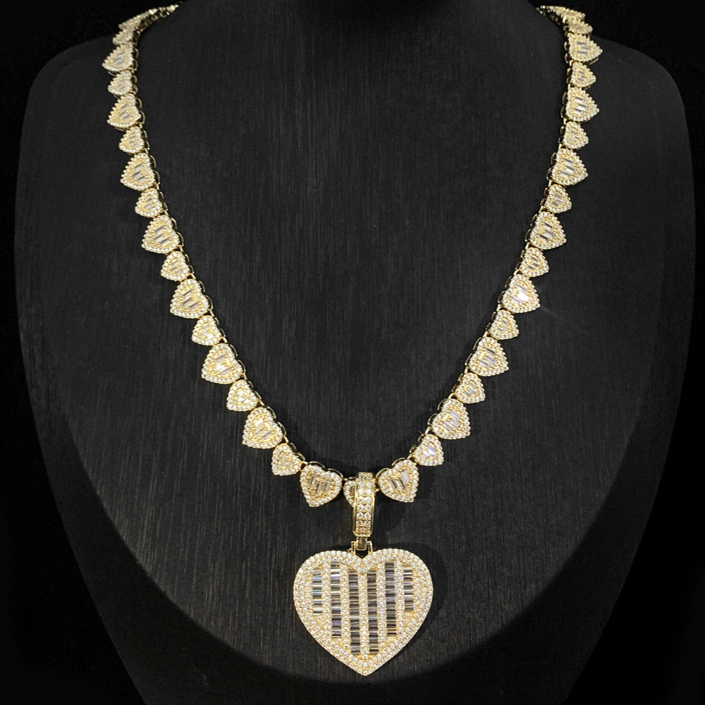 Hip Hop Heart Shape Pendant Necklace with Heart Shape Chain Gold Plated Jewelry