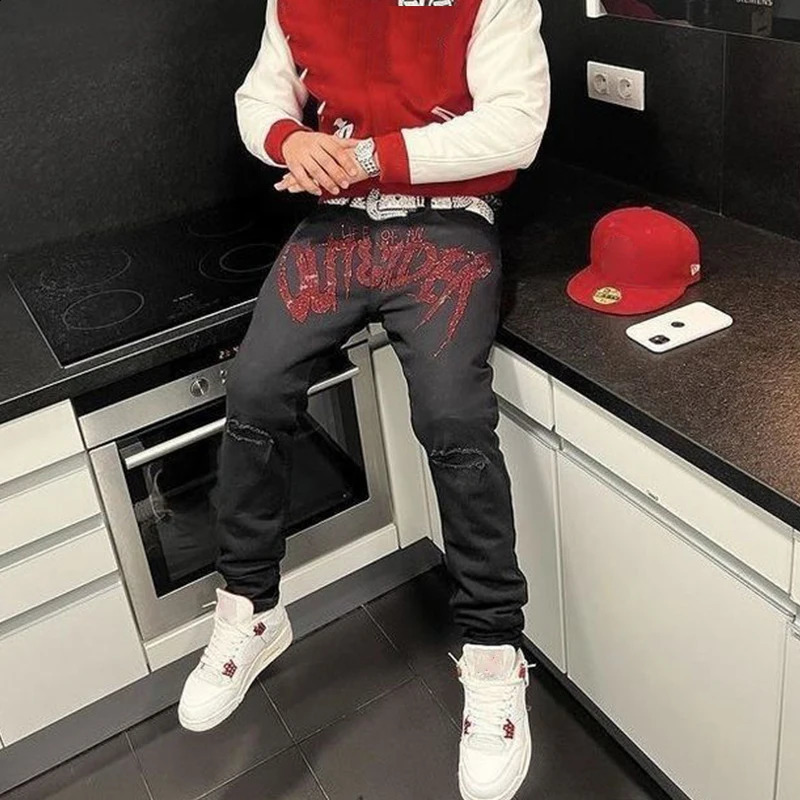 Men Black Stretch Slim Fit Hole Jeans High Quality Moto Trousers Streetwear Denim Pencil Pants Y2k 240826Z