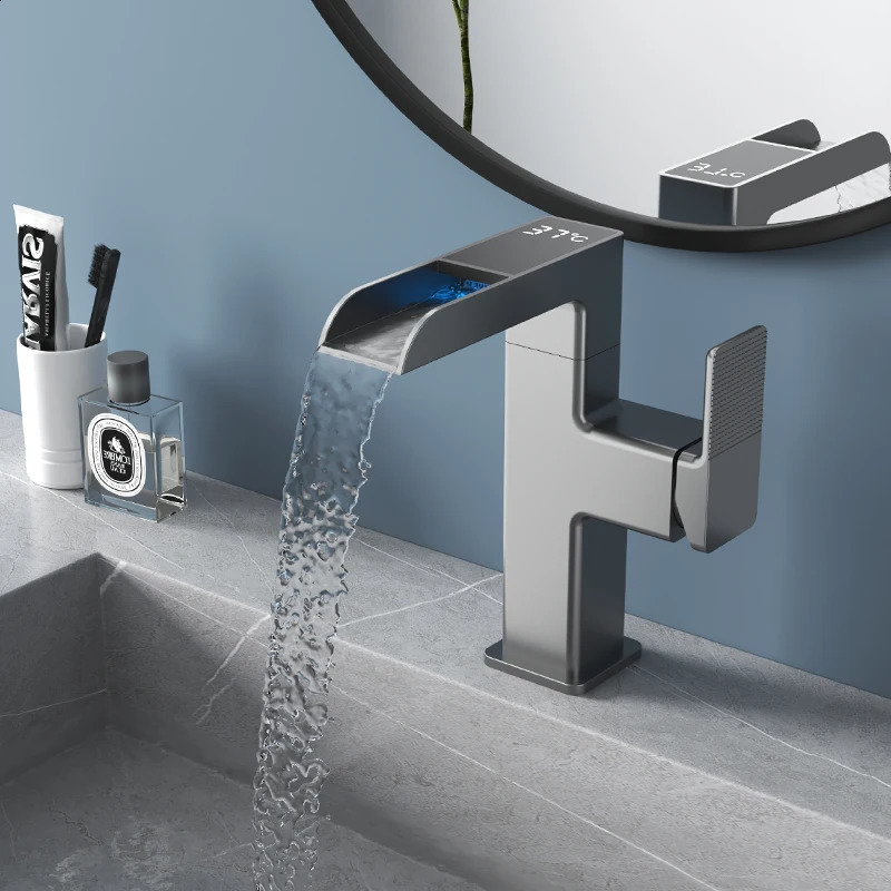 Basin style faucet waterfall LED light temperature digital display 360 degree rotating and cold water sink mixer bathroom wash face 240830