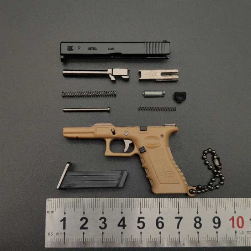 1 3 G17 pistol model metal G17 mini toy gun detachable DIY semi alloy keychain pendant decoration childrens toy W240831
