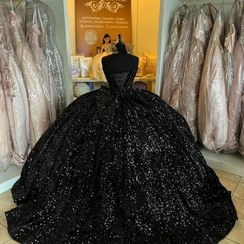 2024 Black Shiny Sweetheart Quinceanera Dresses Off Shoulder Sequined Beads Chapel Train Corset Prom Vestido De Debutante 15 0431