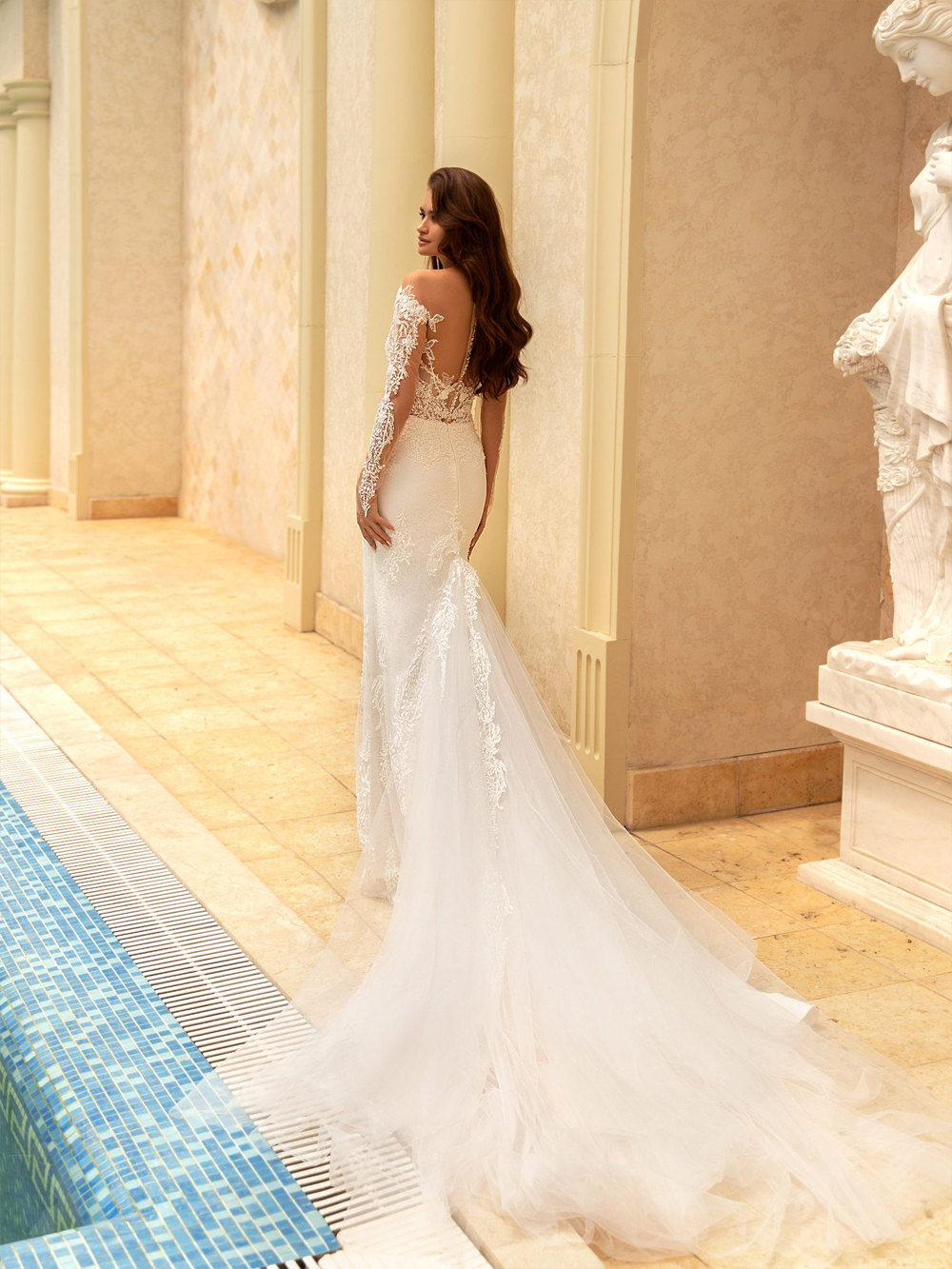 Alonlivn Chic Style Sheer Scoop Neck Mermaid Wedding Dress With Beading Appliques Lace Court Train Full Sleeves Trumpet Bridal Gowns