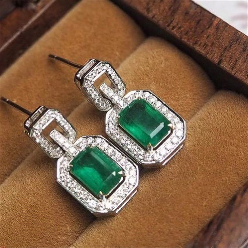 2024 Classical Jewelry Stud Earrings Sparkling 925 Sterling Silver Emerald CZ Diamond Party Noble Elegant Women Bridal Earring For Lover Gift