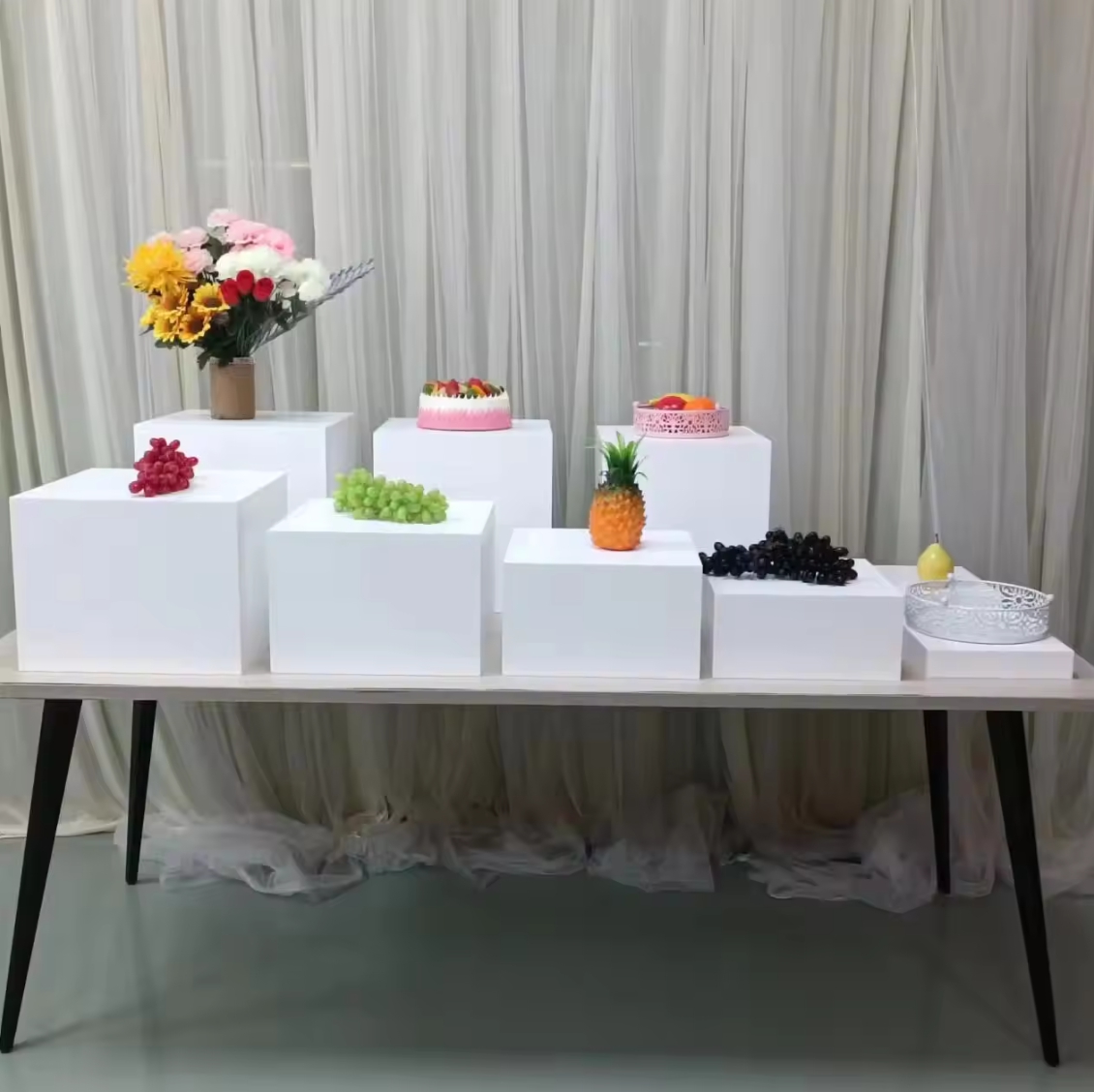 Custom Wedding Christmas Acrylic Food Cubes White Plinth Food Stand Display Riser Buffet Risers