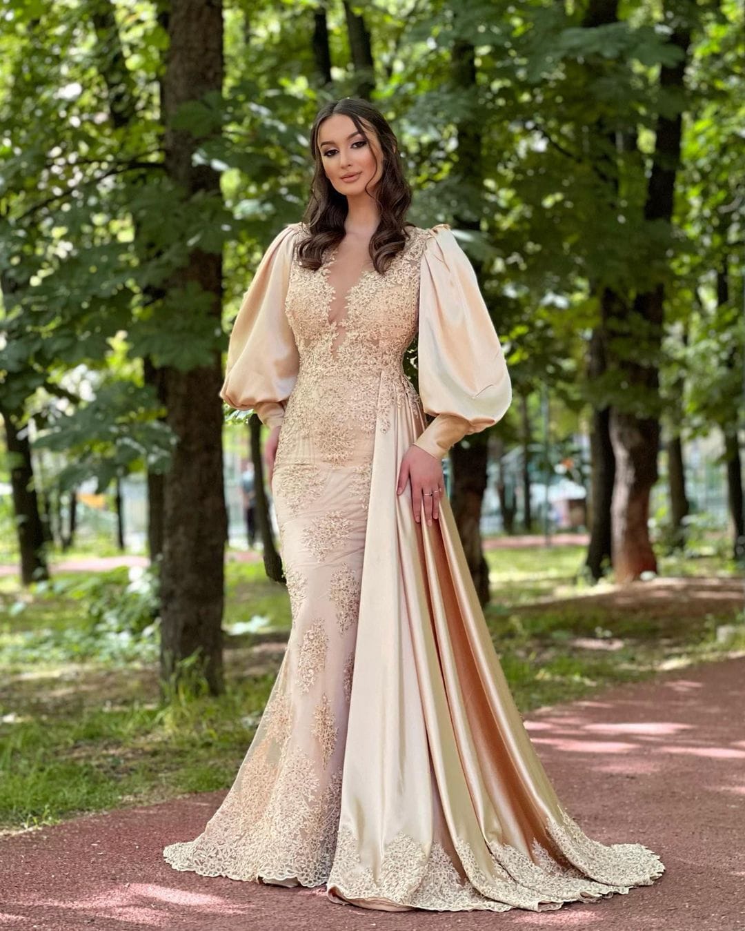 Elegant Champagne Gold Mermaid Evening Dresses Puff Long Sleeves Lace Appliques Satin Floor Length Formal Party Gown For Women 2024 Prom Dress