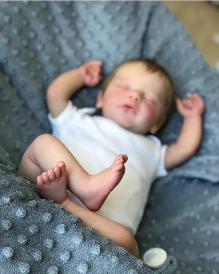 18 Inch Sam Bebe Reborn Doll With Rooted Brown Hair 3D Painted Skin Full Soft Vinyl Baby White Clothes 240223