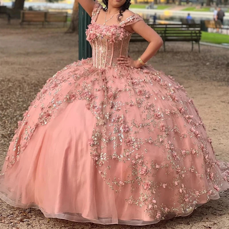 2024 Princess Girls Quinceanera Dresses Golld Applique Flower Tull Lace Up Ball Gown Bithday Party Prom Wear Vestido De 16