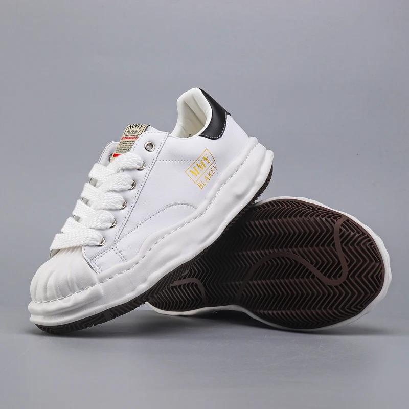Elevate Your Style Dive into Comfort with the Latest Trends in Fashion Shoes and Versatile Casual Footwear 240223