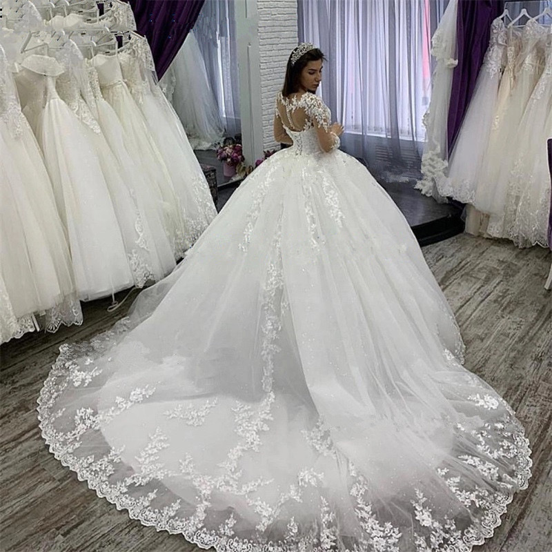 2024 Princess A Line Wedding Dresses Beaded Bridal Gowns Long Sleeves Sweep Train Plus Size Marriage Vestido de novia Lace Appliqued Sequins Robe De M