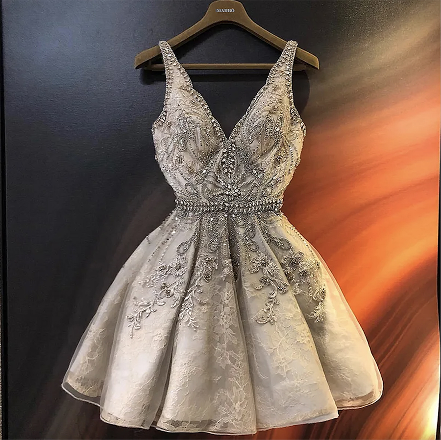 Luxurious Beads Crystal Homecoming Dresses Deep V-neck Graduation Dresses Lace Short Cocktail Party Gowns Custom Size