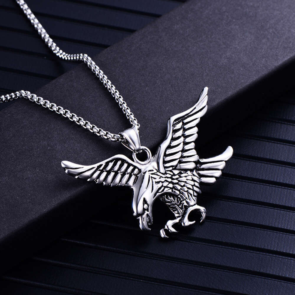 Wolf Tide Antique Silver Color Eagle Wings Pendant Necklace With Titanium Stainless Steel Chain Men's Gold Fashion Jewelry Hiphop Rock Jewelry Wh