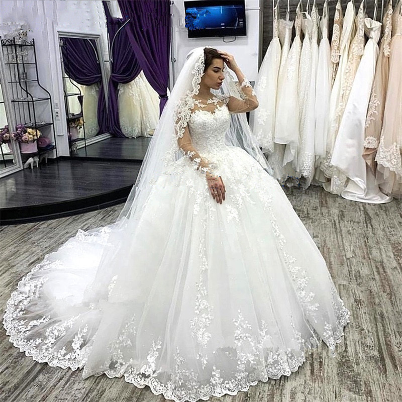 2024 Princess A Line Wedding Dresses Beaded Bridal Gowns Long Sleeves Sweep Train Plus Size Marriage Vestido de novia Lace Appliqued Sequins Robe De M