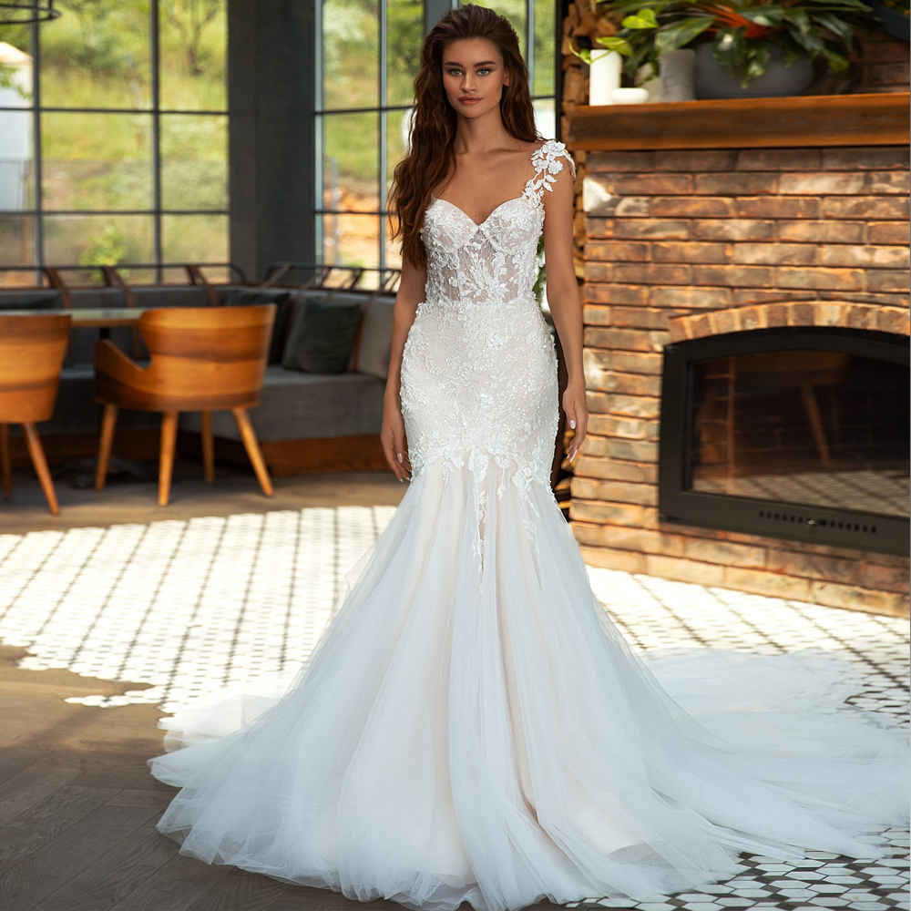 Alonlivn Beauty Embroidery Lace Sweetheart Mermaid Wedding Dress With Appliques Spaghetti Straps Court Train Illusion BacklessTrumpet Bridal Gowns