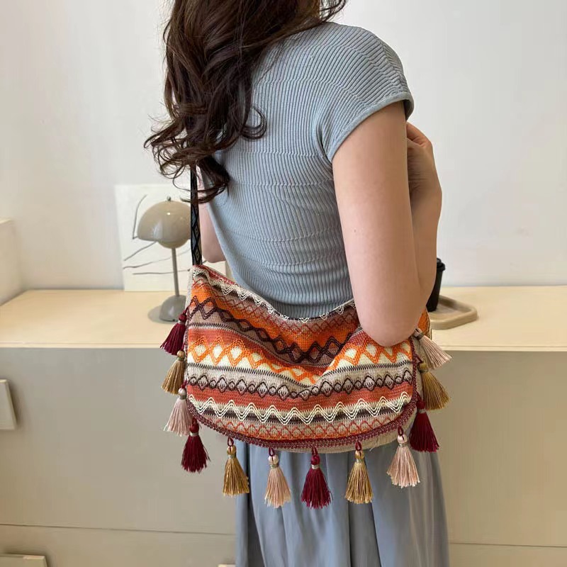Ethnic Retro Crossbody Bag for Women Unique Bohemian Tassel Detail Single Shoulder Purse Large Capacity Tote for Everyday Carry