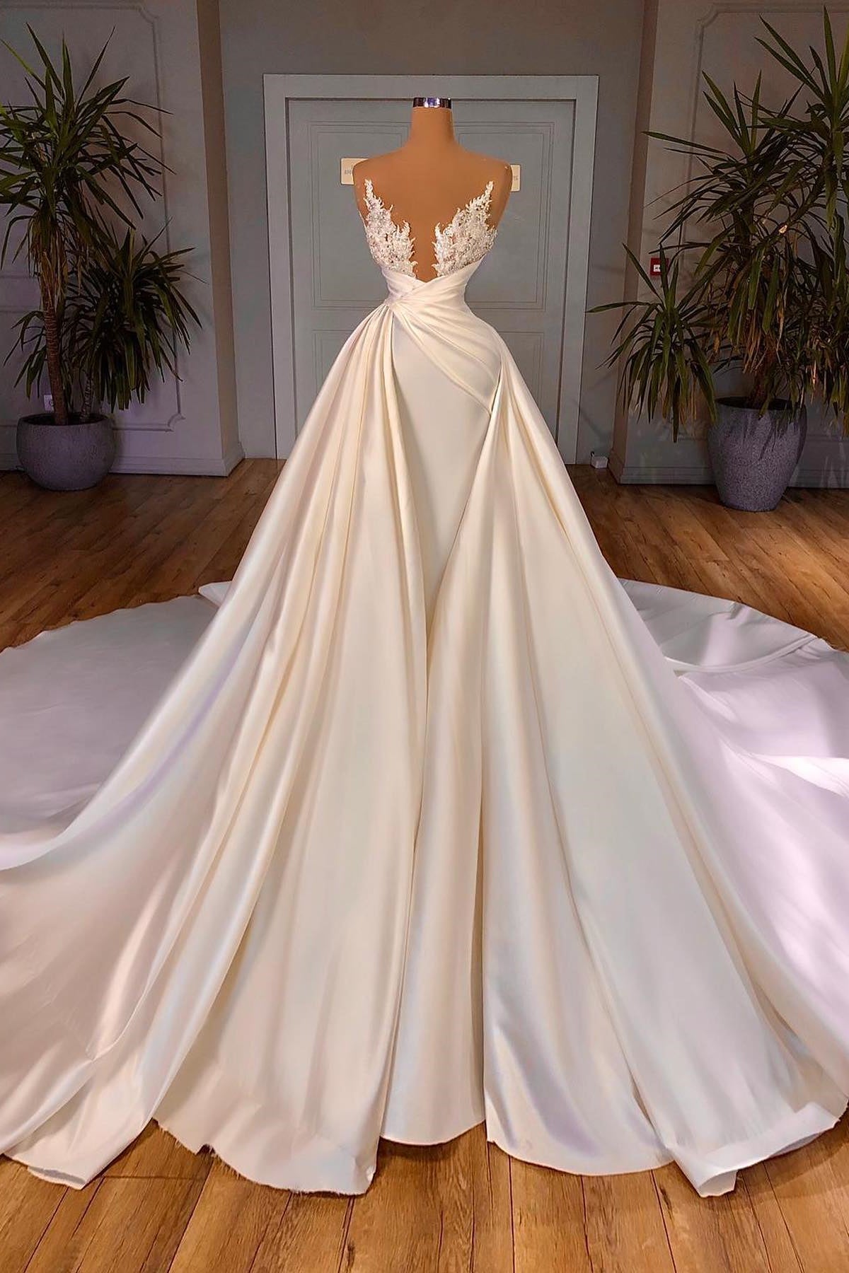 Luxury Strapless Wedding Dress Sequins Applique Mermaid Bridal Gowns with Overskirts Pearl Beaded Bride Dresses Custom Made