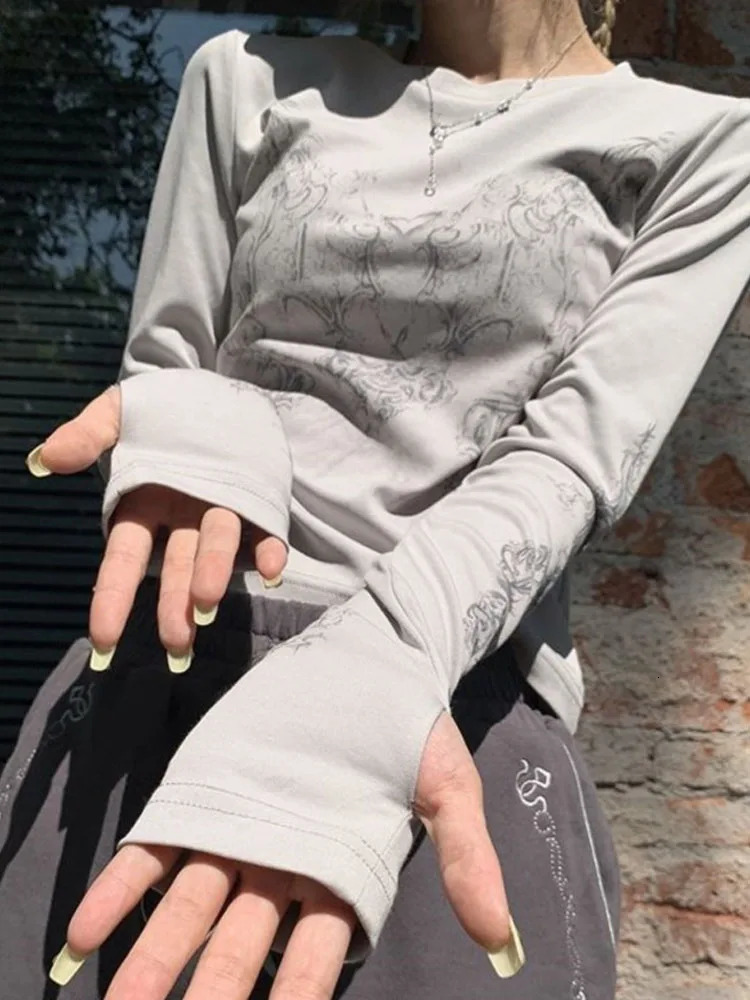 Y2K T Shirts Women Vintage O-neck Tee Ladies Long Sleeve Grunge Print Casual Crop Tops Female Graphic Japanese Streetwear 240228