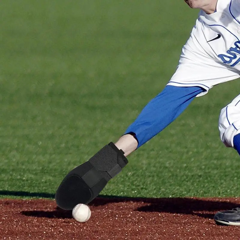 Baseball Sliding Mitt Youth Catchers Gloves Universal Training Gloves With Elastic Compression Strap Breathable Palm Protection 240222
