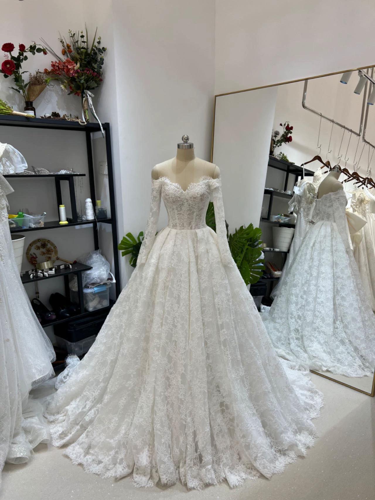 Real Pictures Lace Wedding Dress 2024 New Arrival Long Sleeves Lace-up Back Bridal Gowns Top Quality Floral Lace