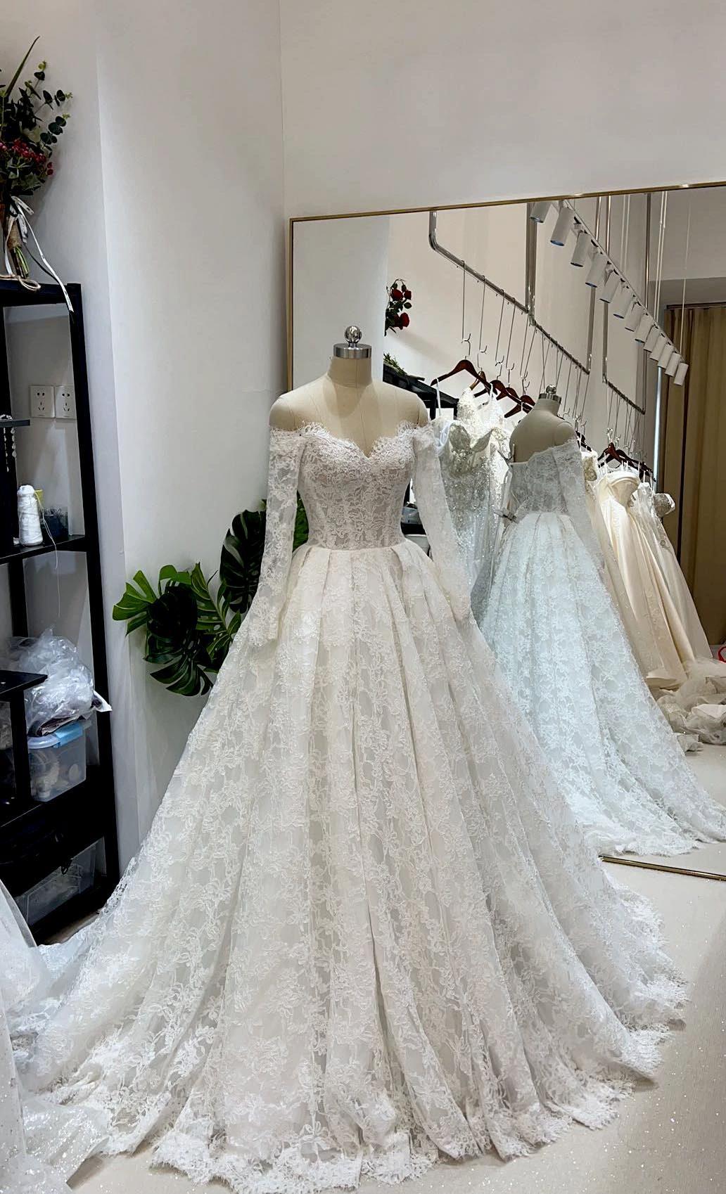 Real Pictures Lace Wedding Dress 2024 New Arrival Long Sleeves Lace-up Back Bridal Gowns Top Quality Floral Lace