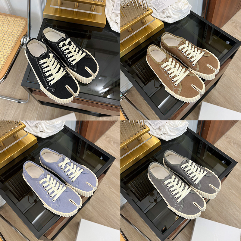 margiella shoes Tabi Casual canvas men women Split-toe shoes lace-up Black white brown Graffiti upper Designer foam runner flat trainer Outdoor sneakers 618