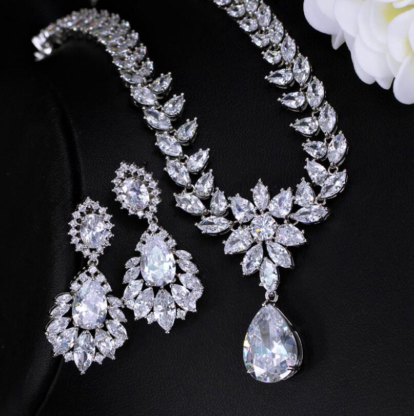 2024 Ins Top Sell Wedding Jewelry Set Luxury Jewelry 18k White Gold Fill Water Drop 5A Cubic Zircon CZ Diamond Dangle Earring Flower Necklace Gift