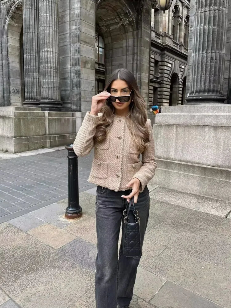 Tweed Long Sleeve Short Jacket Women Elegant Single Breasted Party O Neck Lady Coats Fashion Mutipocket Evening Loose Outwear 240226