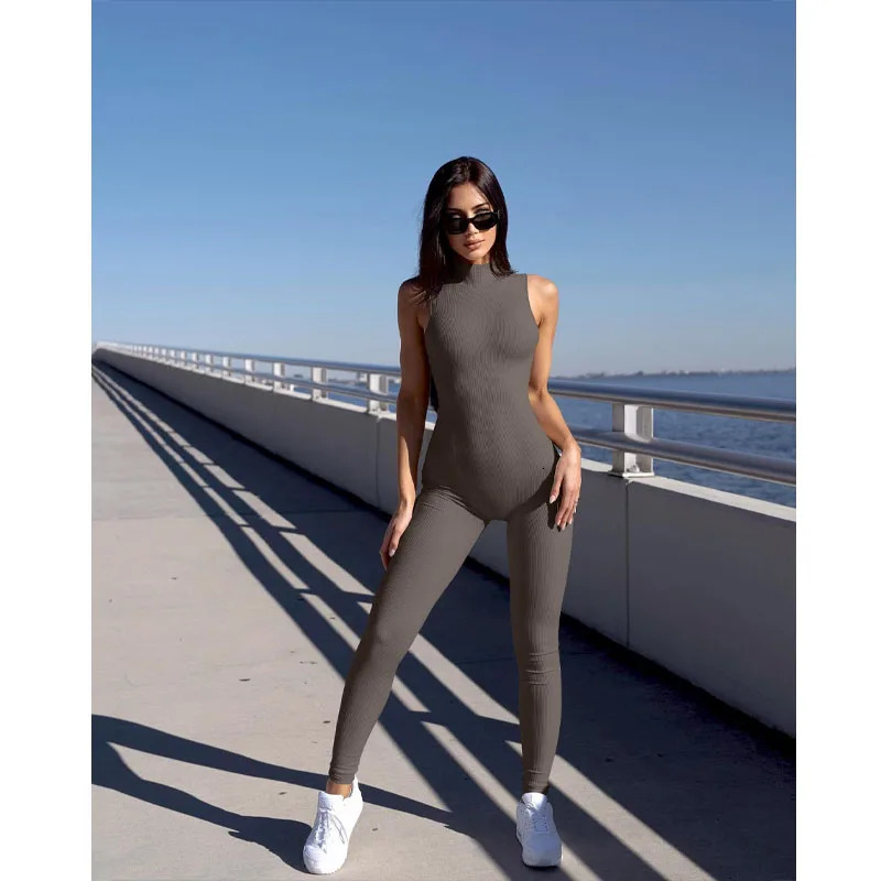 Sports jumpsuit letter zip stitching zipper tight high elastic yoga casual onepiece shorts womens sports jumpsuit Vestidos 240220