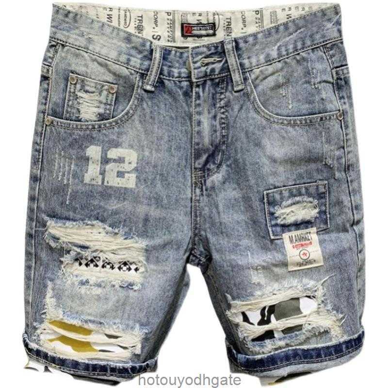 Mens Jeans Wholesale 2021 Korean Fashion Men Casual Beggar Hole Denim Shorts Brand Printed Patch Ripped Short Pants09