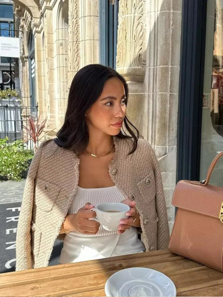 Tweed Long Sleeve Short Jacket Women Elegant Single Breasted Party O Neck Lady Coats Fashion Mutipocket Evening Loose Outwear 240226