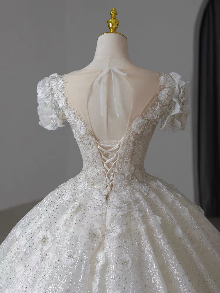 Charmig Beach shiny A Line Wedding Dresses for Bride Women Boho Plus Size Long Sleeves Lace Flowers Sheer Jewel Neck Backless Court Train Bridal Gown 