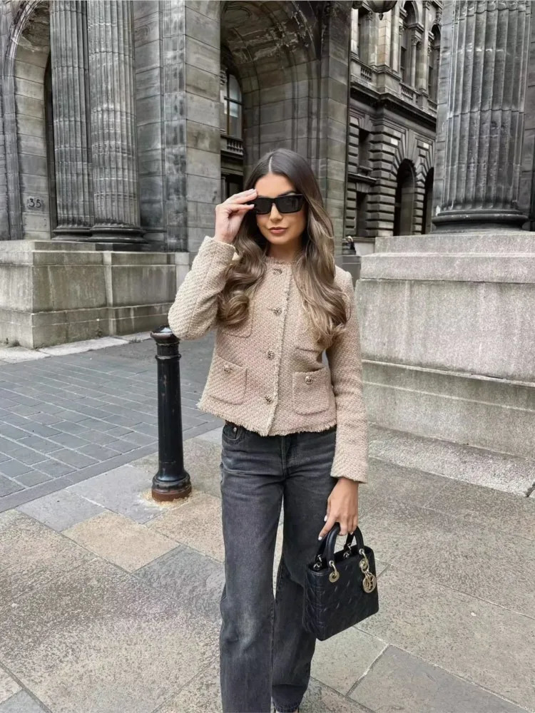 Tweed Long Sleeve Short Jacket Women Elegant Single Breasted Party O Neck Lady Coats Fashion Mutipocket Evening Loose Outwear 240226