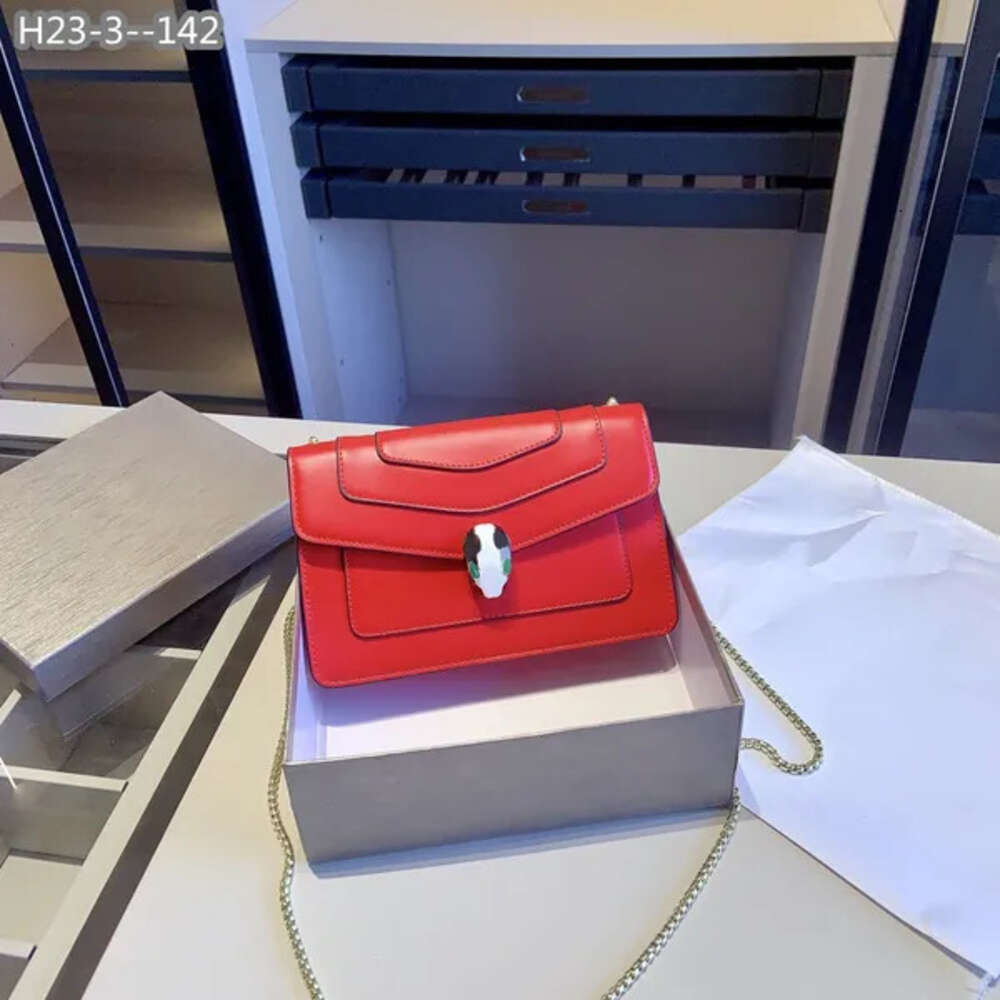 Shoulder Bag Luxury Designer Women's Shoulder Bag Fashion Crossbody Bag Classic Brand Tote Snake Diamond Buckle Chain Leather Money Bag