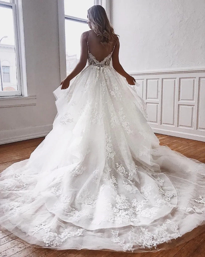 Line Amazing A Lace Backless Wedding Dresses V Neck Beaded Beach Bridal Gowns Sweep Train Tulle Appliqued Boho Vestidos De Noiva ppliqued estidos